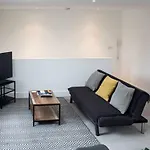 Cosy Two Bedroom Apartment In Islington